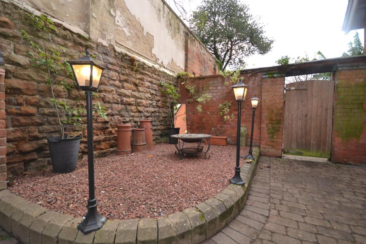 诺丁汉Historic House In The Park, Private Courtyard Near The Castle公寓 外观 照片